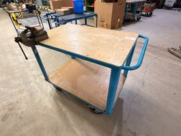 Transportwagen mit Schraubstock (Lot 548) 8108 Dällikon