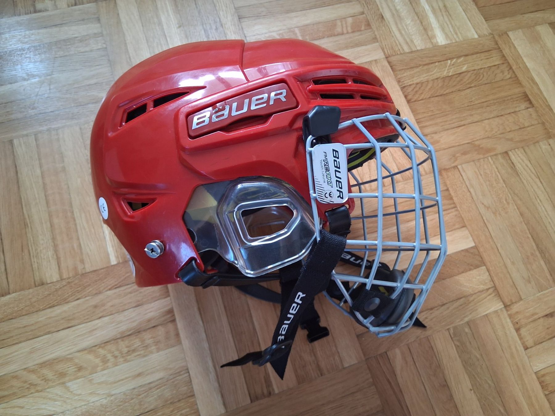 Bauer Helme: Eishockey Helm Bauer RE-AKT 100 YTH – Gebraucht aus Giffers von Juanita04 2