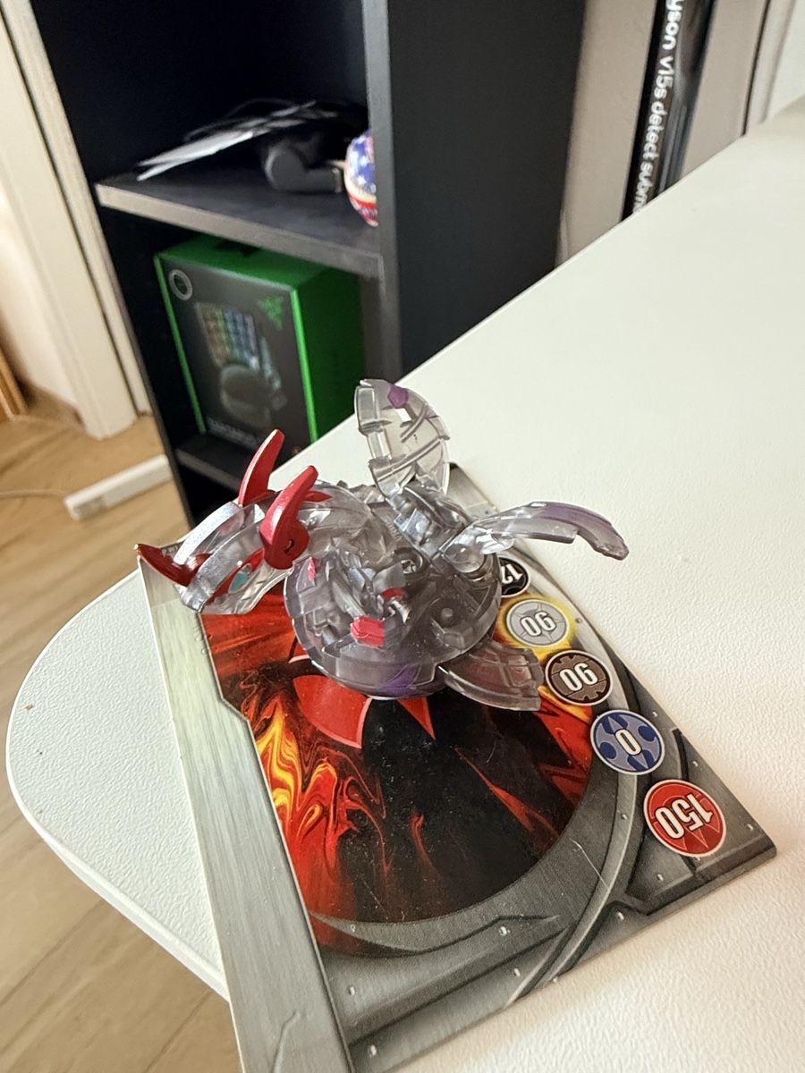 Spielzeuge: Hyper Dragonoid translucide 600g – Gebraucht aus Pomy von Asw.luxury