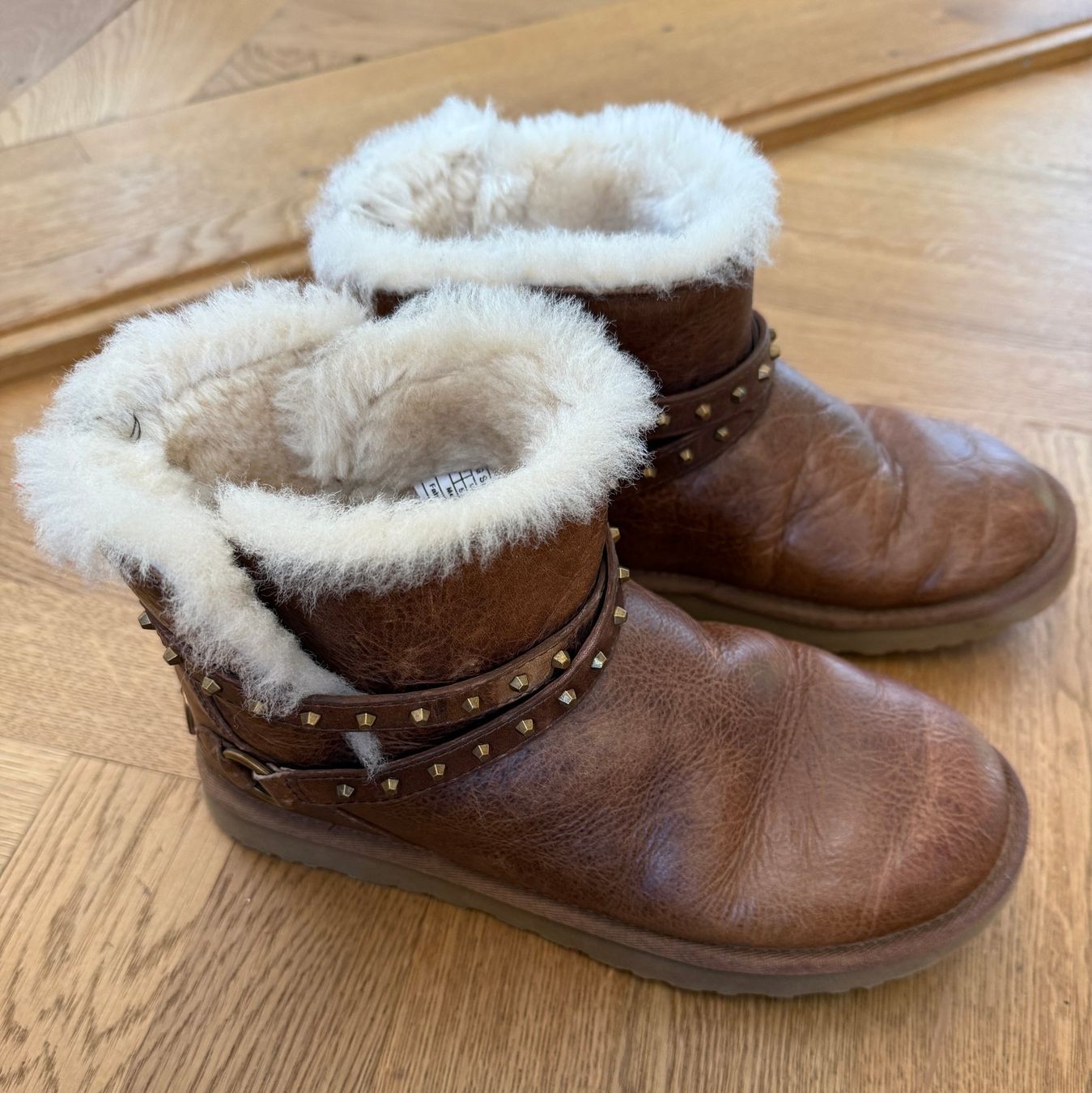 Ugg Scarpe da donna: UGG EMERSON Leather Boots 38 – Usato da Bern venduto da Cremaster01 2