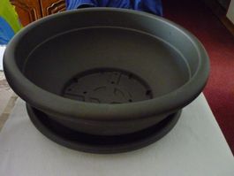 Plastik Blumenschale mit Unterteller
