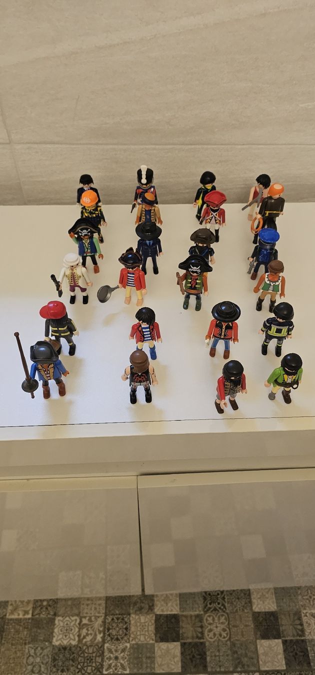Statuette: Playmobil Figuren – Usato da Bäretswil venduto da ema_b7vf 2