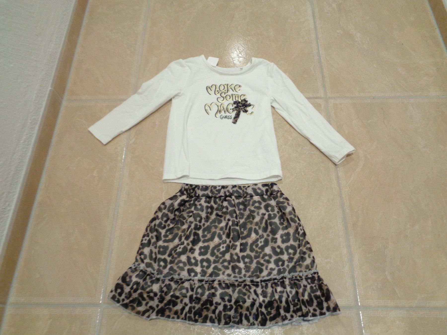 Guess Kleiderpakete & -sets: Guess NWT Set, 3J 98 – Neu (gemäss Beschreibung) aus Klingnau von Markus14