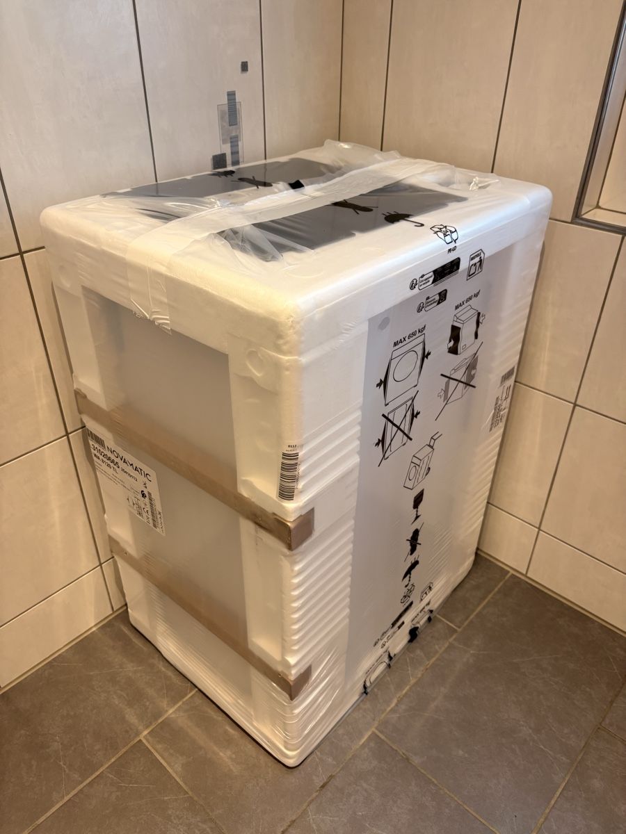 Novamatic Lavatrici: Novamatic Waschine - Neu & originalverpackt – Nuovo e nell'imballaggio originale da Lostorf venduto da Sergej95 1