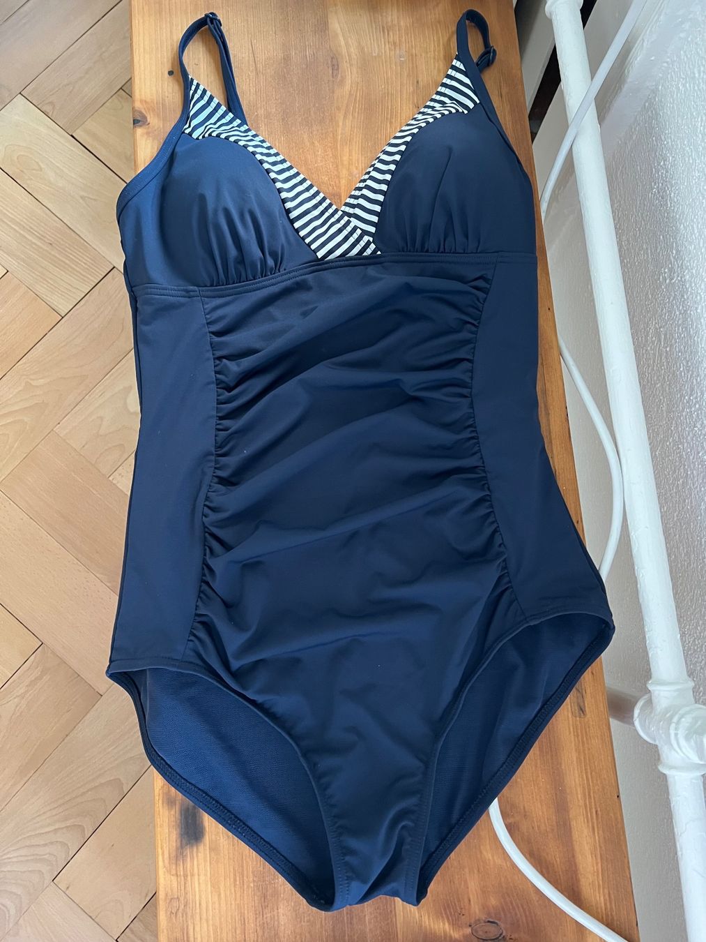 Esprit Costumi da bagno & Bikini: Badeanzug dunkelblau Grösse L Esprit – Nuovo (secondo la descrizione) da Biel/Bienne venduto da Girasole232 1