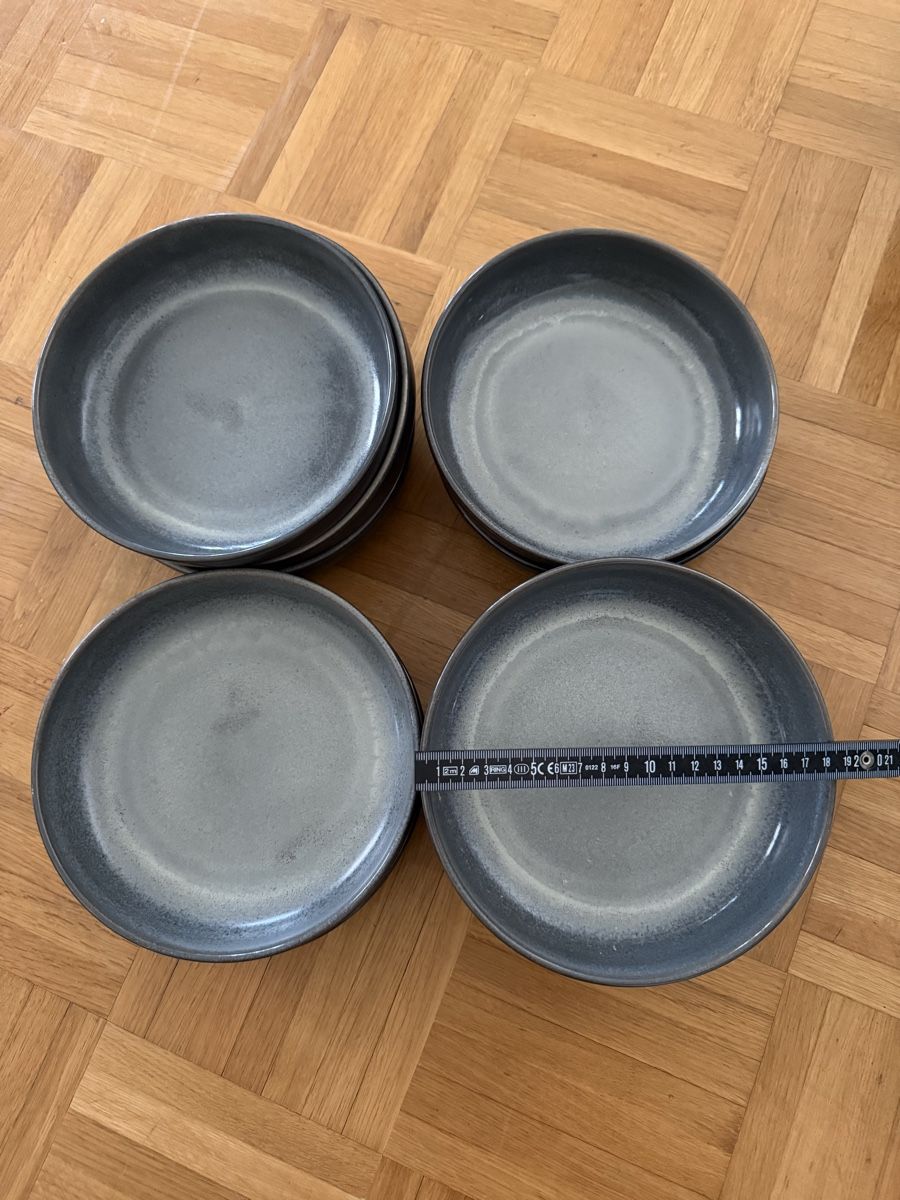 Assiettes: Tellerset – D'occasion à Oberglatt ZH par sam_vs55 2