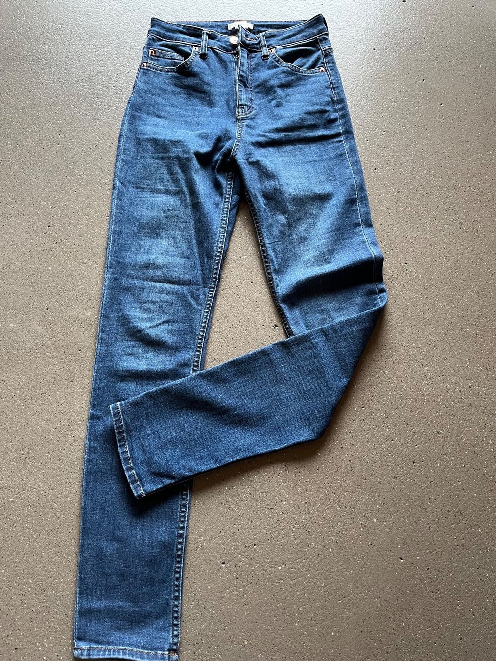 H&M Pantaloni: Jeans, Gr. 34 – Usato da Gebenstorf venduto da Pphizi