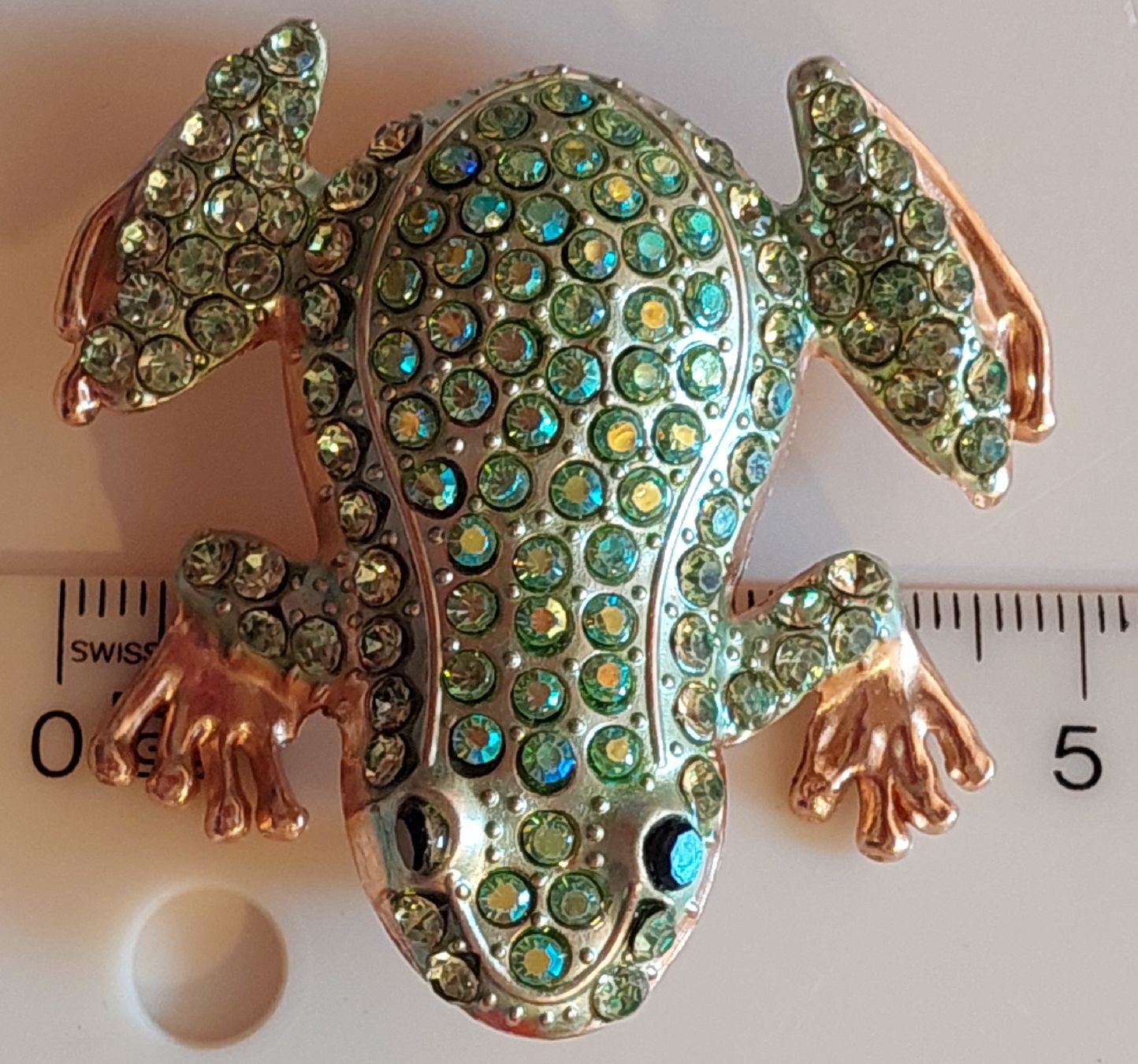 Spille & Fermagli: Tolle Frosch Brosche mit Strass hellgrün – Nuovo (secondo la descrizione) da Oberwil BL venduto da Hunajakakku 8