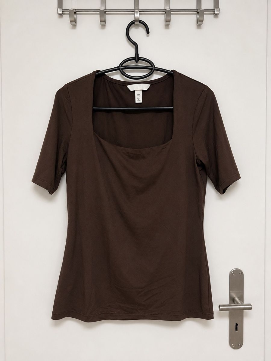 H&M Top: Brown Top Size M – Nuovo (secondo la descrizione) da Luzern venduto da NatsPerfumeLibrary