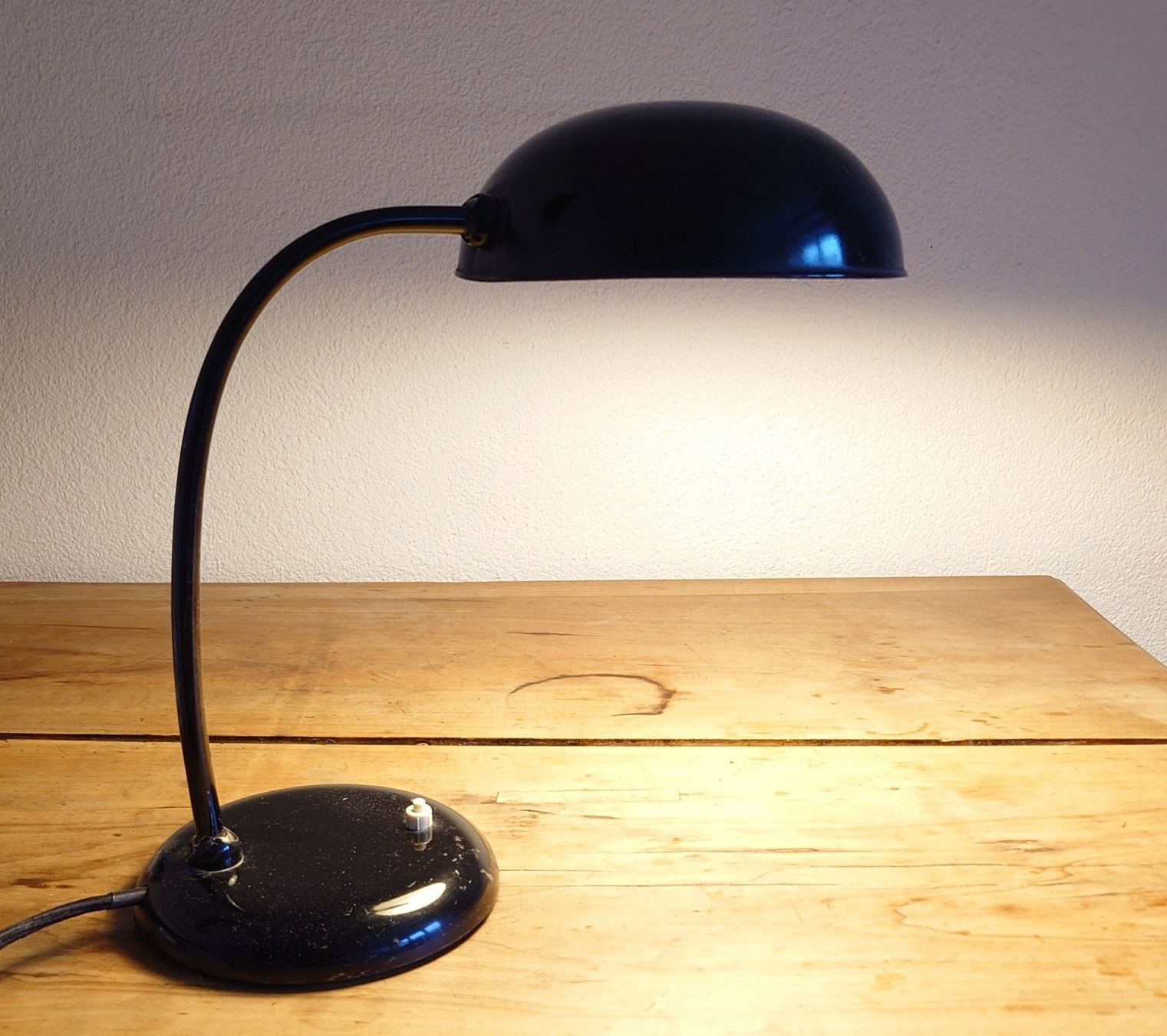 Lampade: Bauhaus Tischleuchte – Usato da St. Gallen venduto da SG005