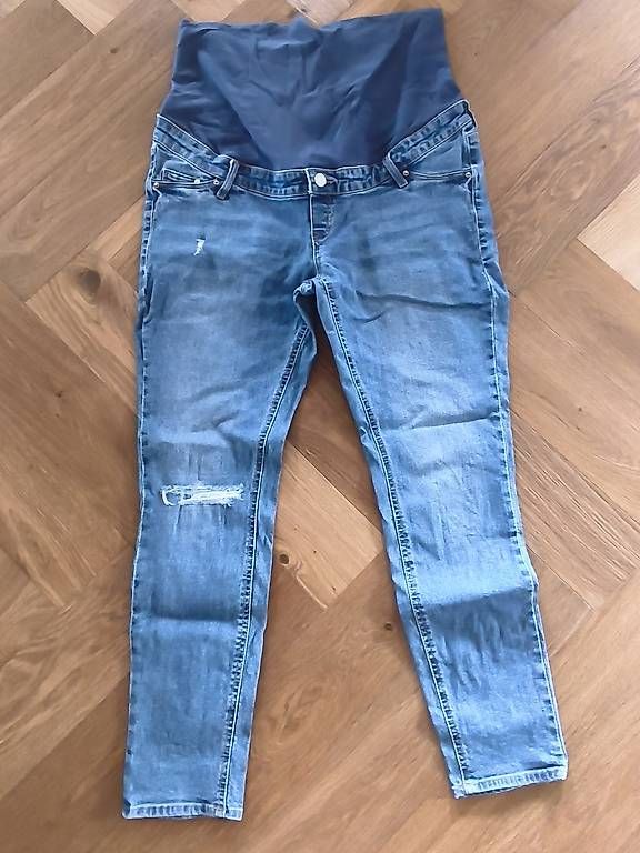 H&M Jeans: Schwangerschafts-/ Umstandsjeans – Usato da Burgdorf venduto da stefaniechristen22