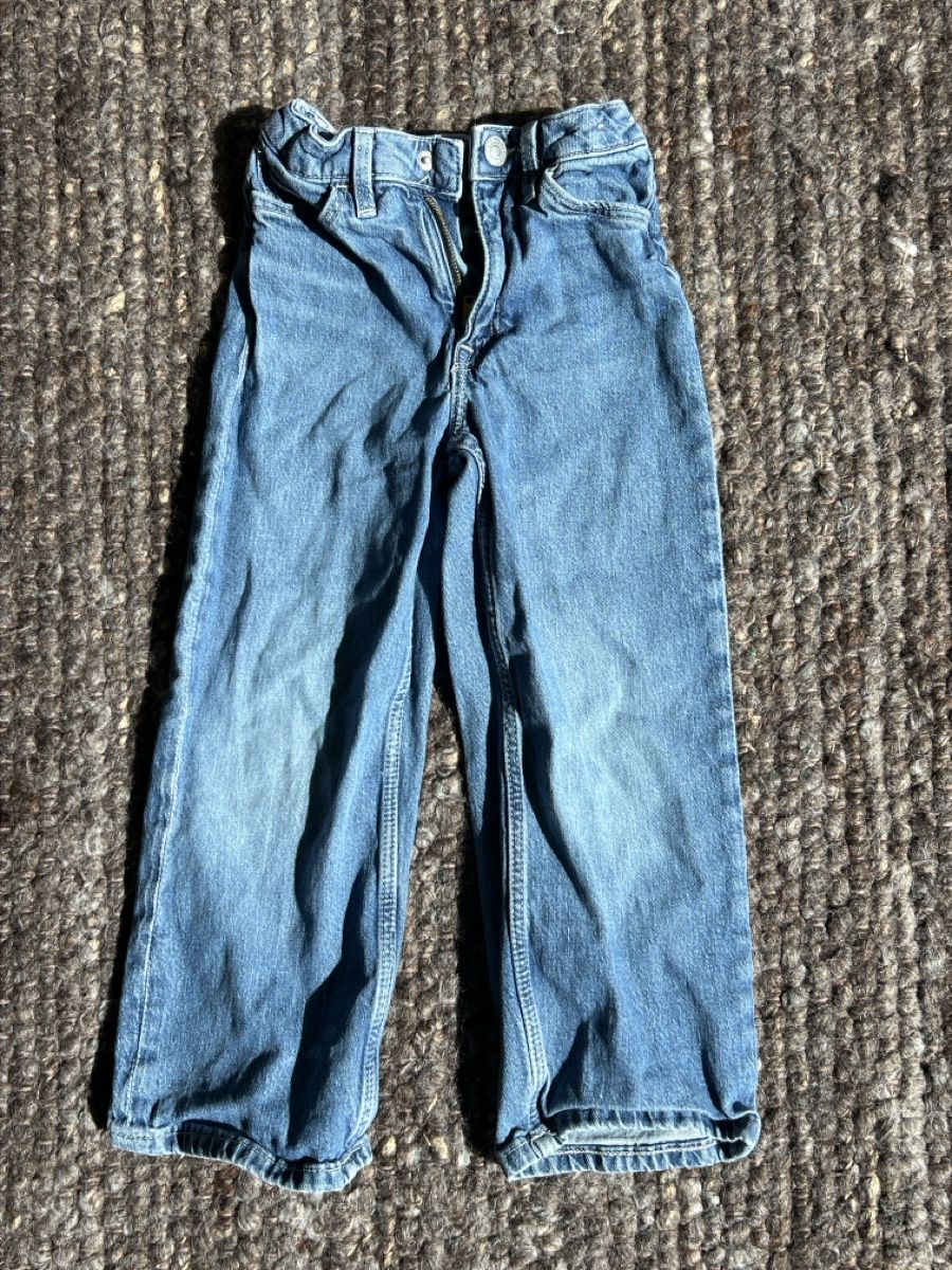 H&M Pantaloni: H&M Kinder Jeans Gr 110 – Usato da Winterthur venduto da LeonoraCor