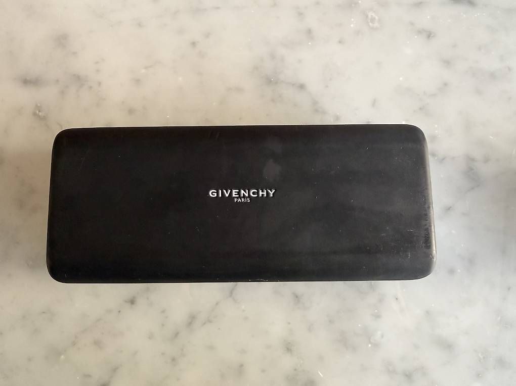 Occhiali & Lenti: Givenchy Sonnenbrille  – Usato da Adligenswil venduto da TST04 5