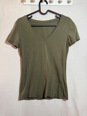 Olivgrünes Basic Top Von C&A Gr. XS