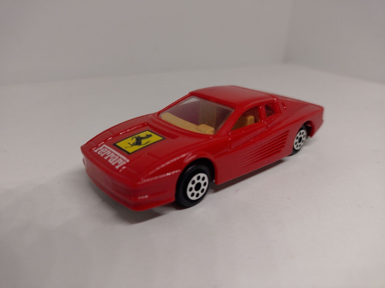 Majorette Modellini d'auto: Novacar, Ferrari Testarossa No:104 – Usato da La Chaux-de-Fonds venduto da Pierrot8404