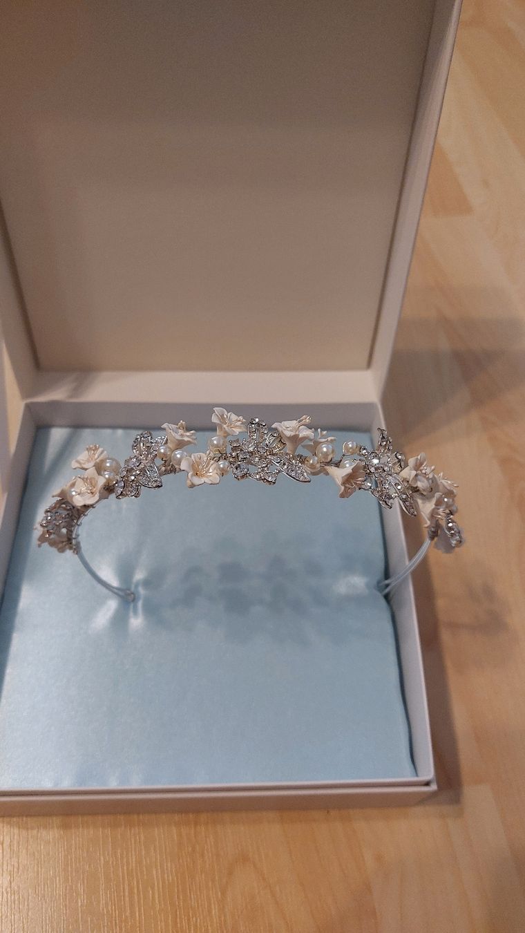 Accessori per capelli: Poirier Haarreif / Diadem – Usato da Pratteln venduto da Rapplemcunzel