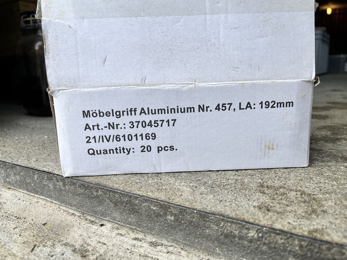 Ferramenta: Möbelgriff Aluminium – Nuovo (secondo la descrizione) da Amriswil venduto da TheChimp82 1