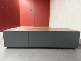 MADE.com Fonteyn TV-Möbel / Lowboard – Walnuss & Grau – 120 