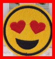 Smiley Aufnäher verliebt in love Badge Herzaugen Emoji Handy
