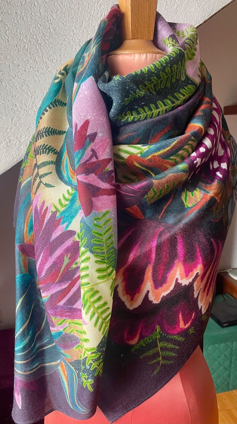 Fabric Frontline Foulard & Sciarpe: Kaschmirschal Fabric Frontline – Nuovo (secondo la descrizione) da Zürich venduto da Poppy108 1