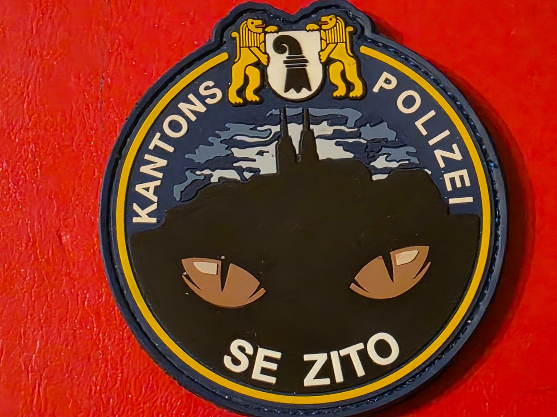 Schweizer Armee Placchette & Badge: Kantonspolizei Basel SE ZITO Pvc Klett Badge – Nuovo (secondo la descrizione) da Nyon venduto da freetoys08