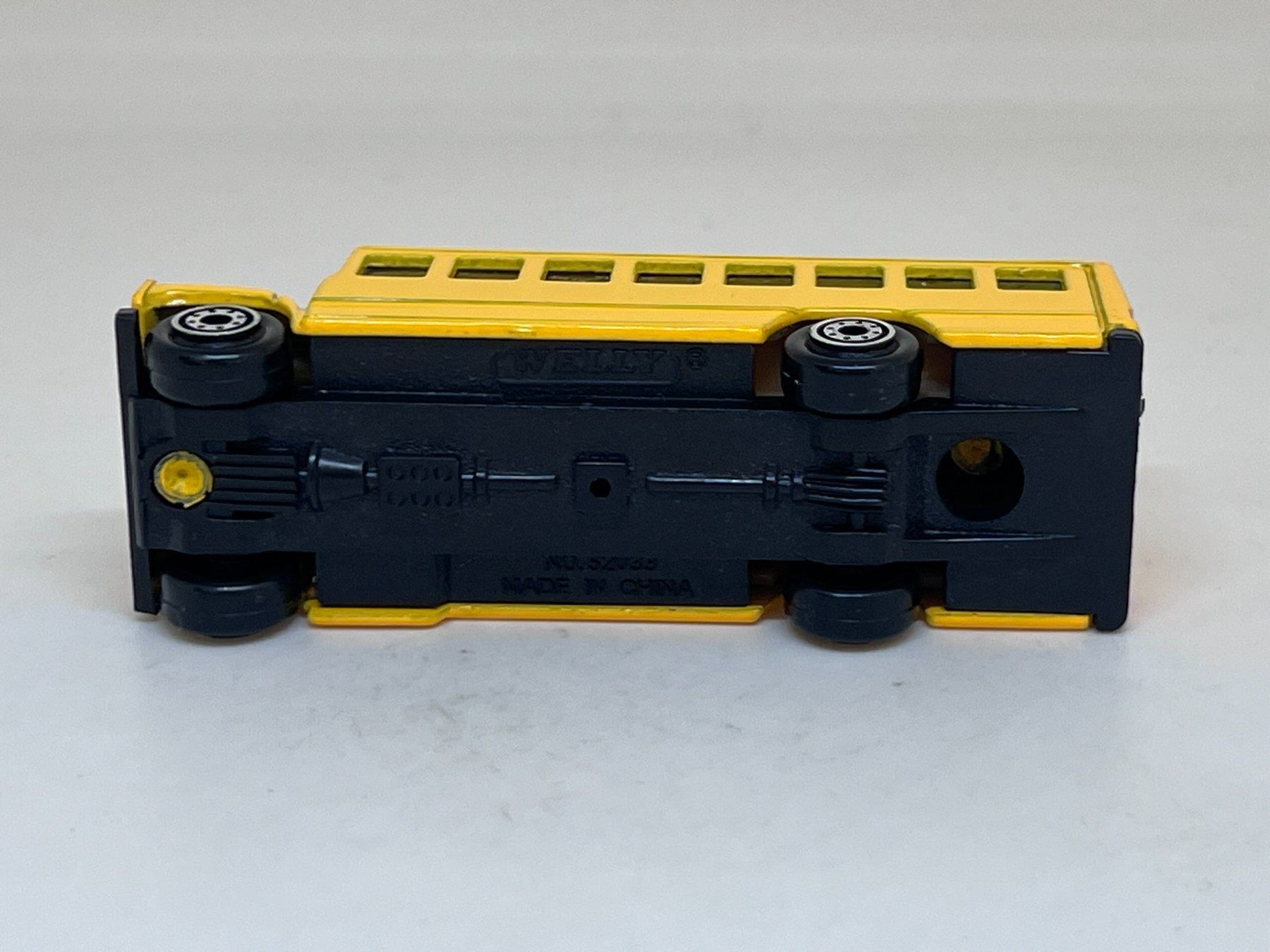 Welly Modellini d'auto: Welly Schulbus #231 – Usato da Wildegg venduto da LaaBoutique 3
