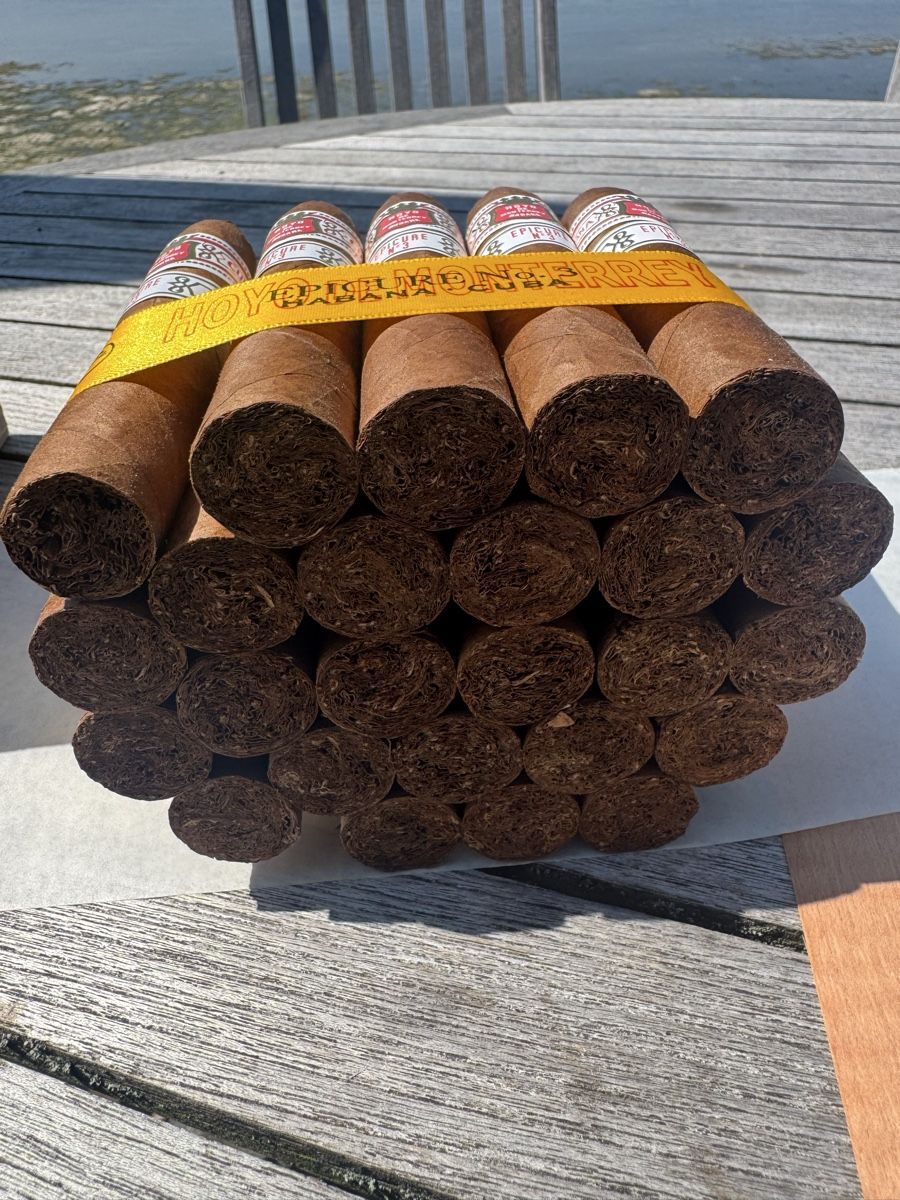 Sigari: Hoyo De Monterrey EPICURE No. 3 Cuba Zigarren – Nuovo e nell'imballaggio originale da kreuzlingen venduto da hel_v9zj 4