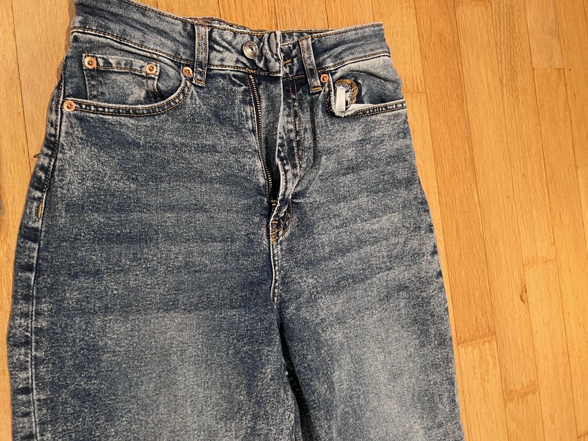 H&M Jeans: H&M Jeans 34 – Nuovo (secondo la descrizione) da Neuhaus SG venduto da bernike 1