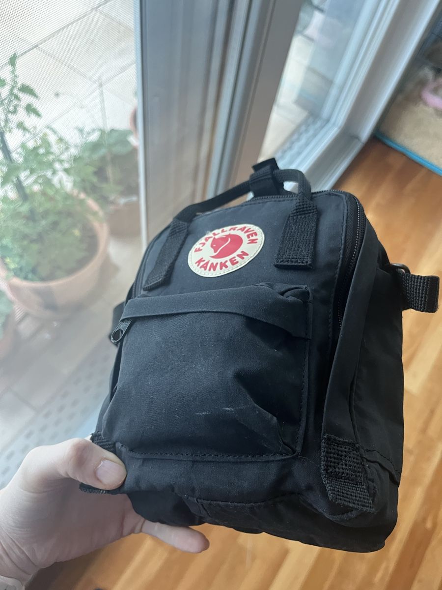 Fjällräven Borse: Umhängetasche Kanken Sling Schwarz – Nuovo (secondo la descrizione) da Oberarth venduto da pau_h8rf 1