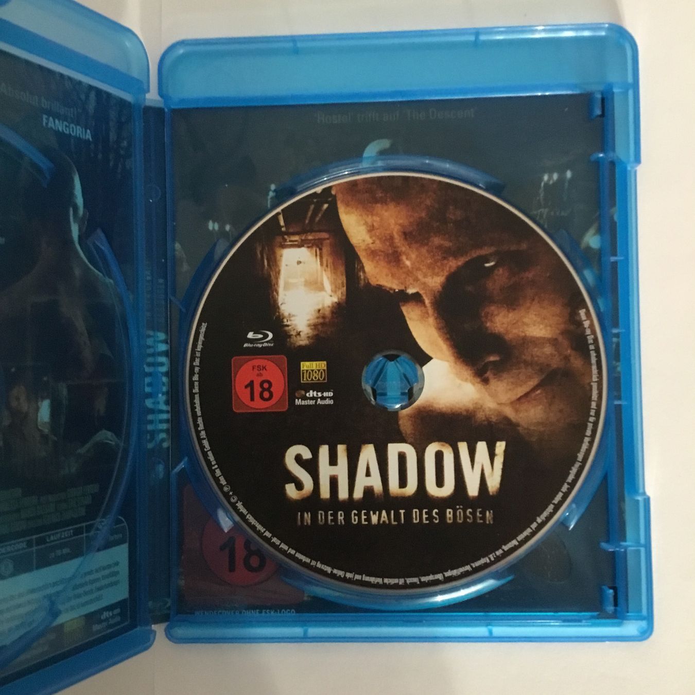 Tutti i DVDs: Shadow In der Gewalt des Bösen Blu Ray – Nuovo (secondo la descrizione) da Blauen venduto da sternchen66 2