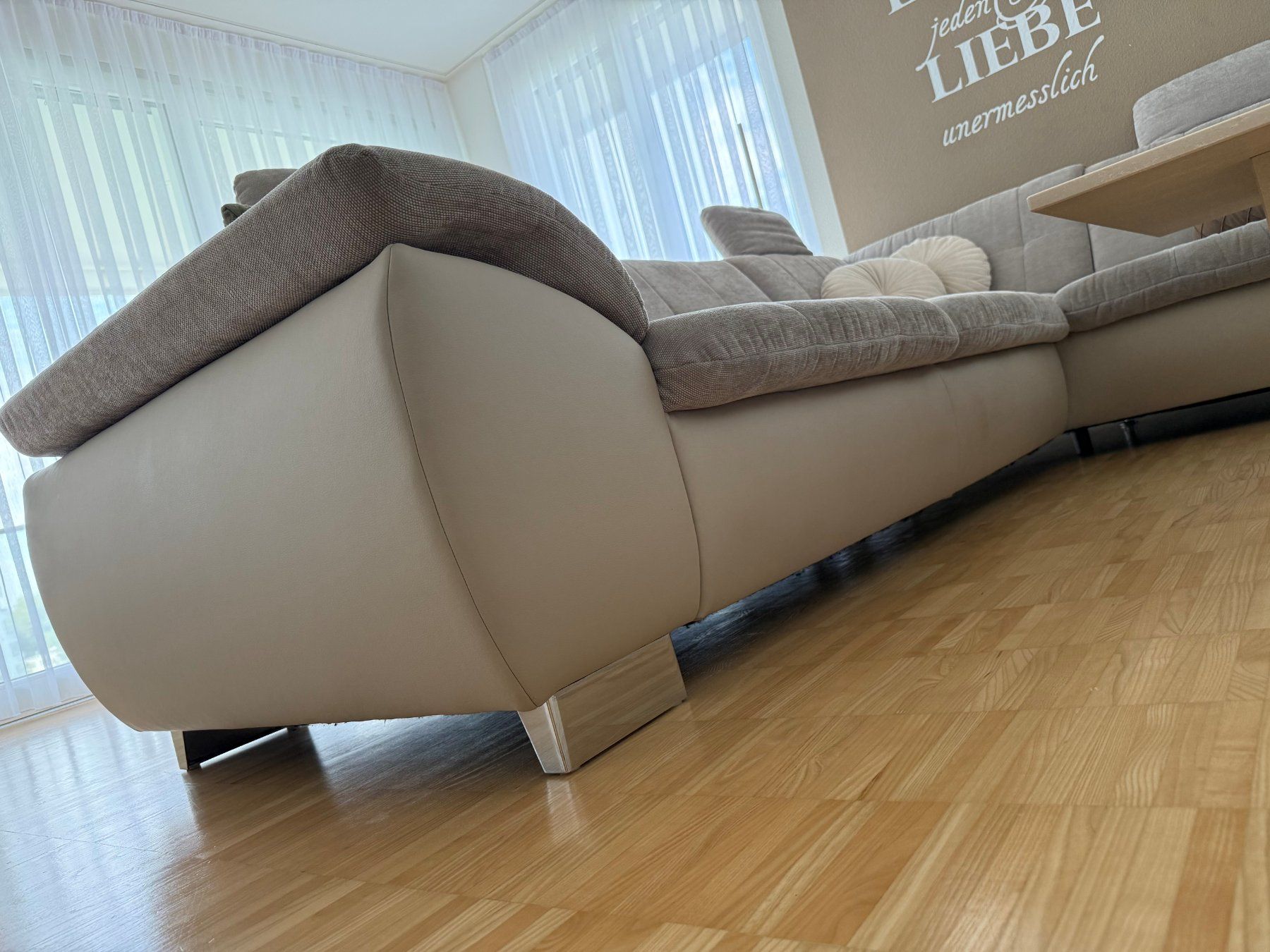 Sofas: Ecksofa mit Hocker und manueller Verstellung – Gebraucht aus St. Gallen von Edi040 5