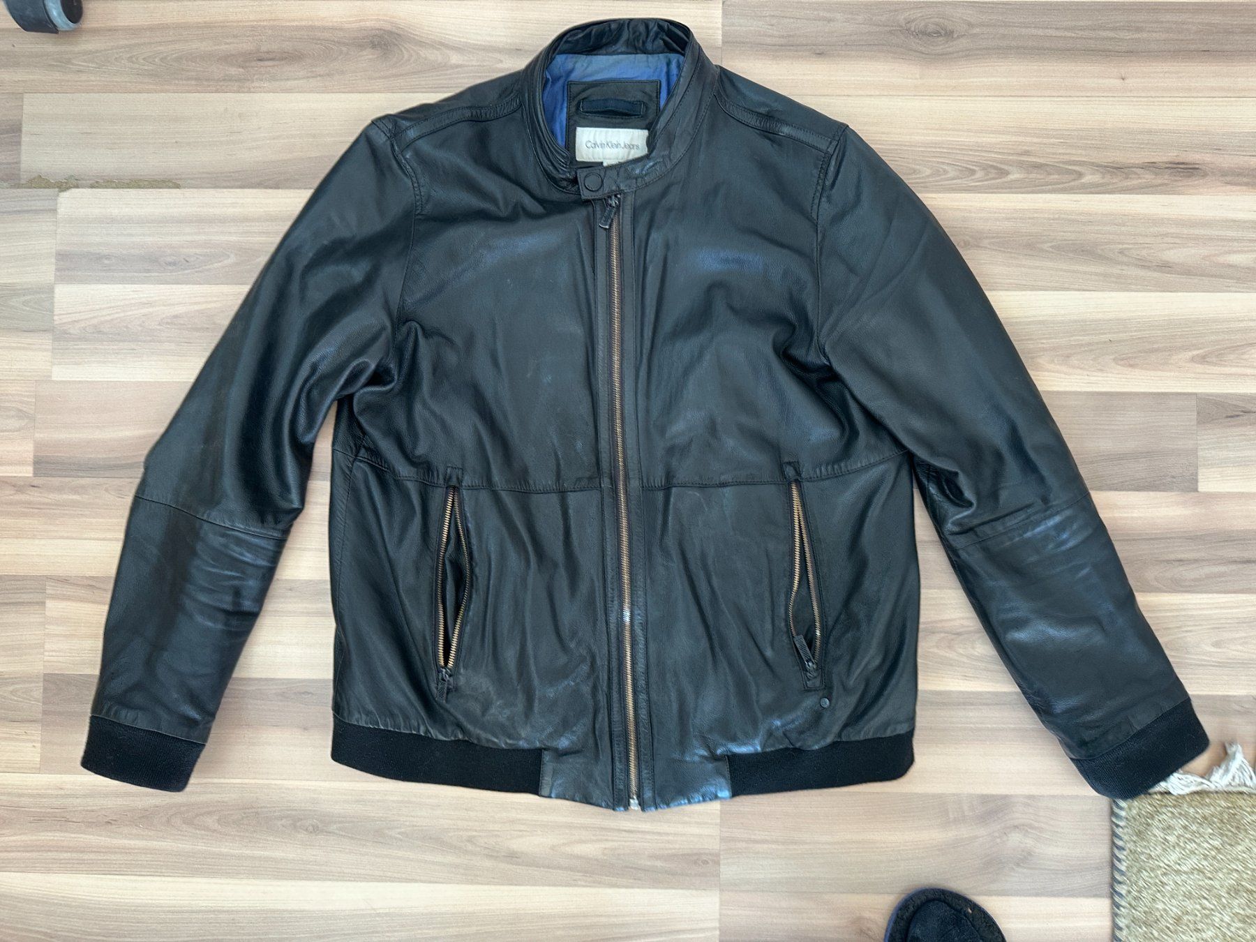 Calvin Klein Jacken: Lederjacke XXL von Calvin Klien – Defekt aus Zizers von Fripli