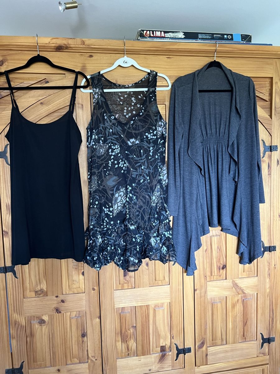Vestiti: Kleid/Hänger 3 Teile in Gr. L – Nuovo (secondo la descrizione) da Kallnach venduto da sta_sy57