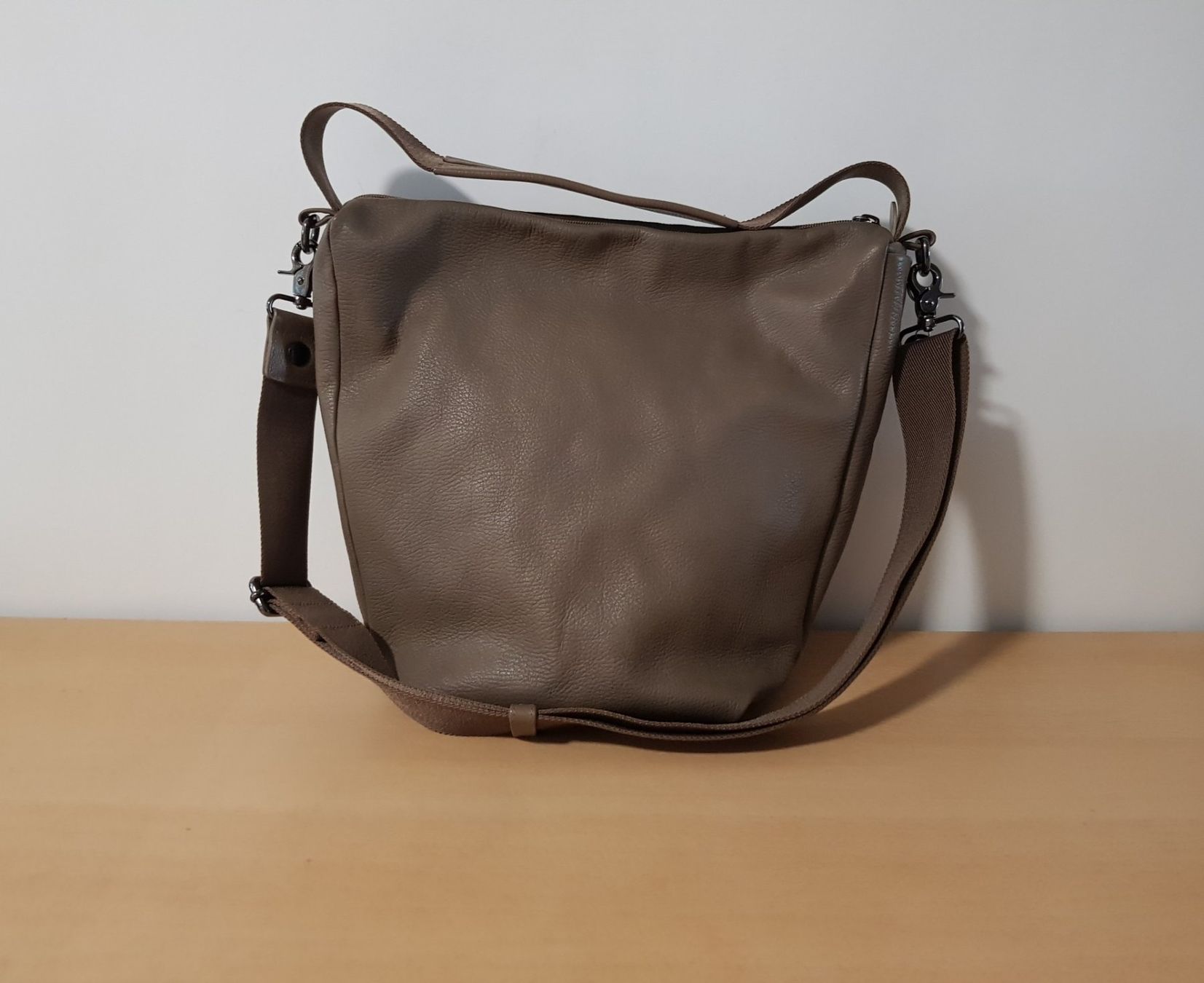 Mandarina Duck Borse da donna: Mandarina Duck Mellow Ledertasche – Usato da Basel venduto da fafa68 4