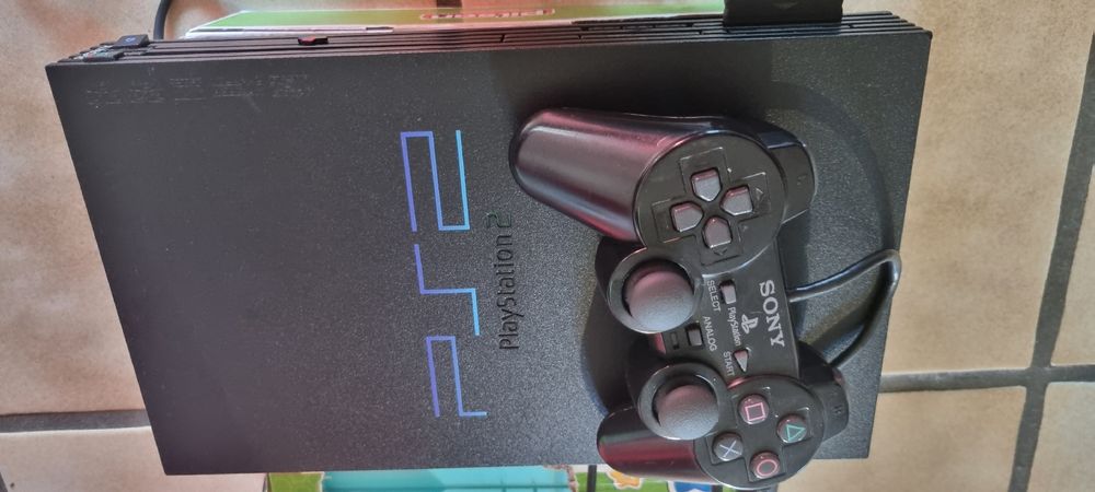 PS2 Console, in great condition! (Gebraucht) in Allschwil für CHF 100 ...