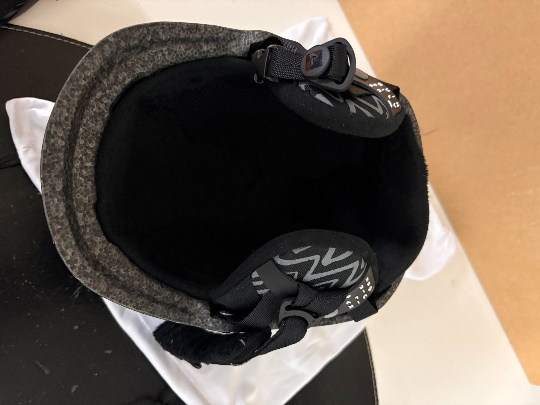 Helme: Snowboardhelm Quicksilver – Gebraucht aus Oberbüren von Zwicki 2