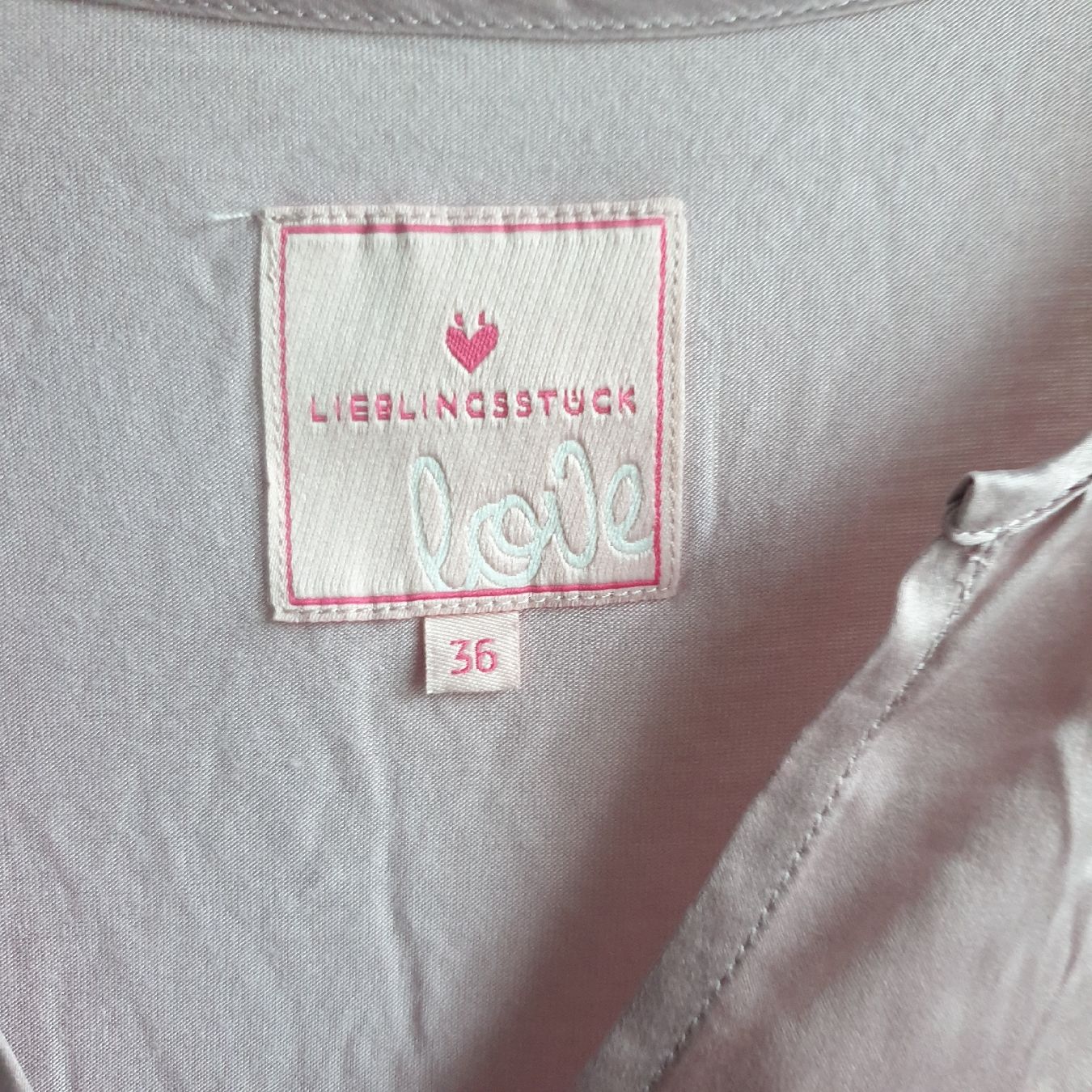 Lieblingsstück T-shirt: Lieblingsstück Seidenshirt Gr. 36 – Usato da Frenkendorf venduto da Moon111 2