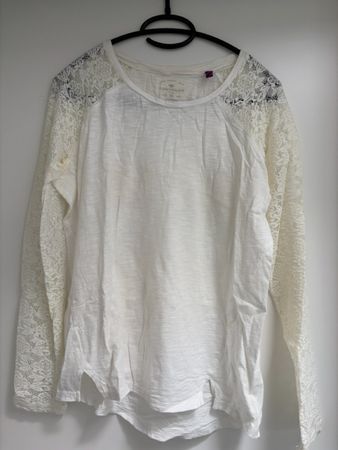 Top mit Spitze Gr. M
