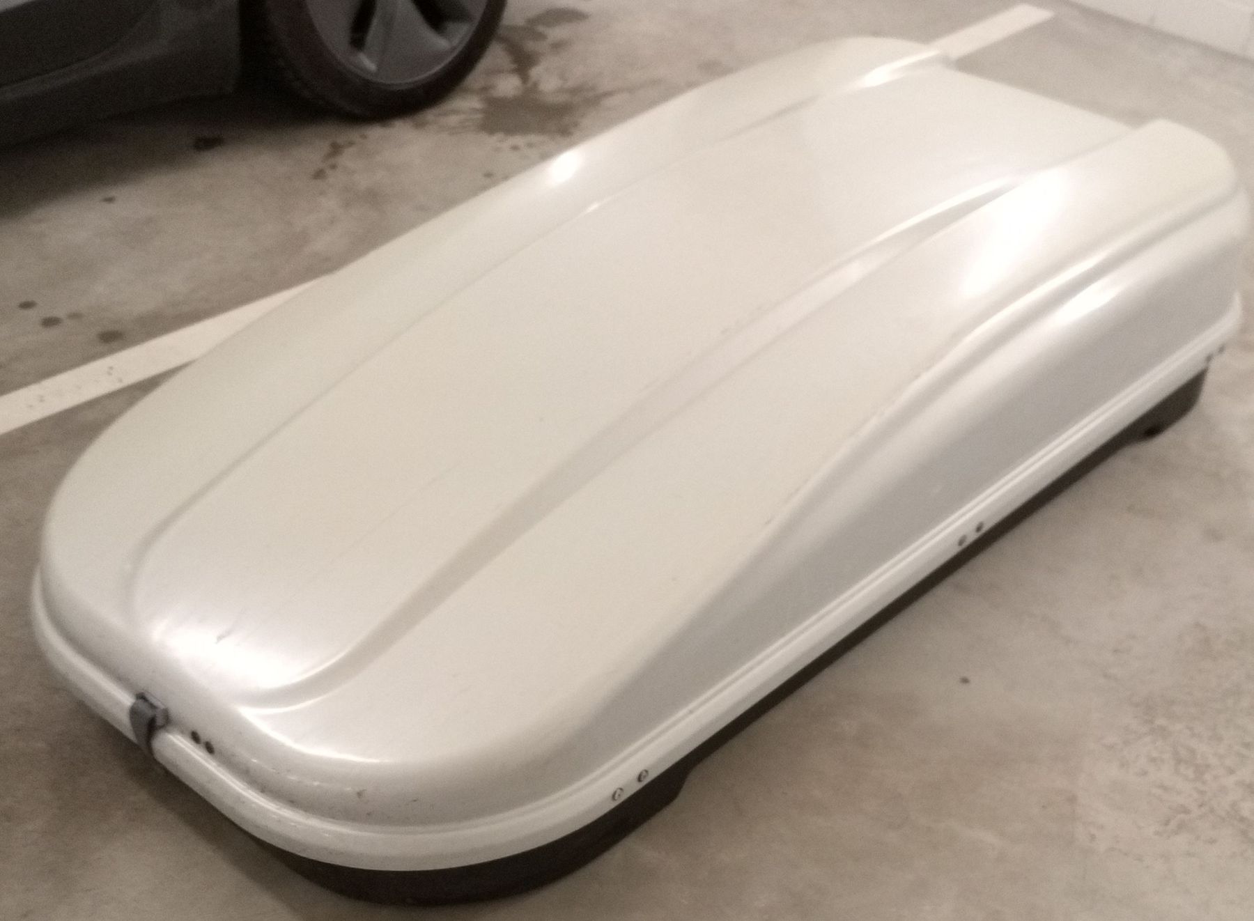 Box da tetto: Dachbox ca.500L – Difettoso da Unteriberg venduto da Oliverses