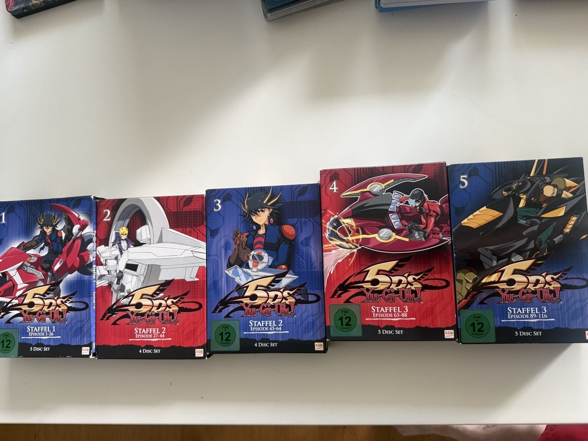 Tutti i DVDs: Yu-Gi-Oh 5D's Staffeln 1-5 DVD Box Sets – Usato da Buochs venduto da iTzMonster