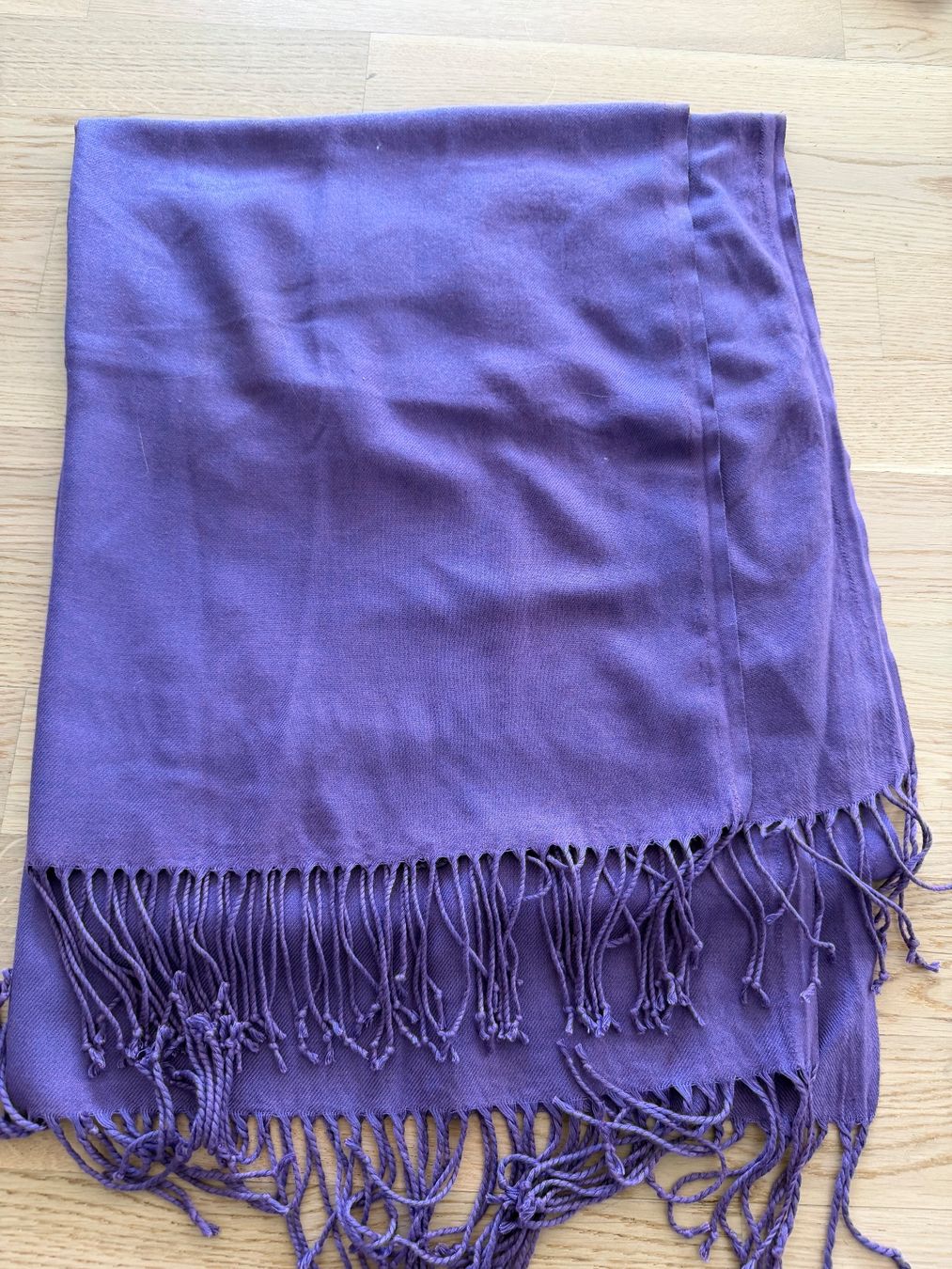 Foulard & Sciarpe: Lila damenschal – Usato da Wetzikon ZH venduto da P__tt5