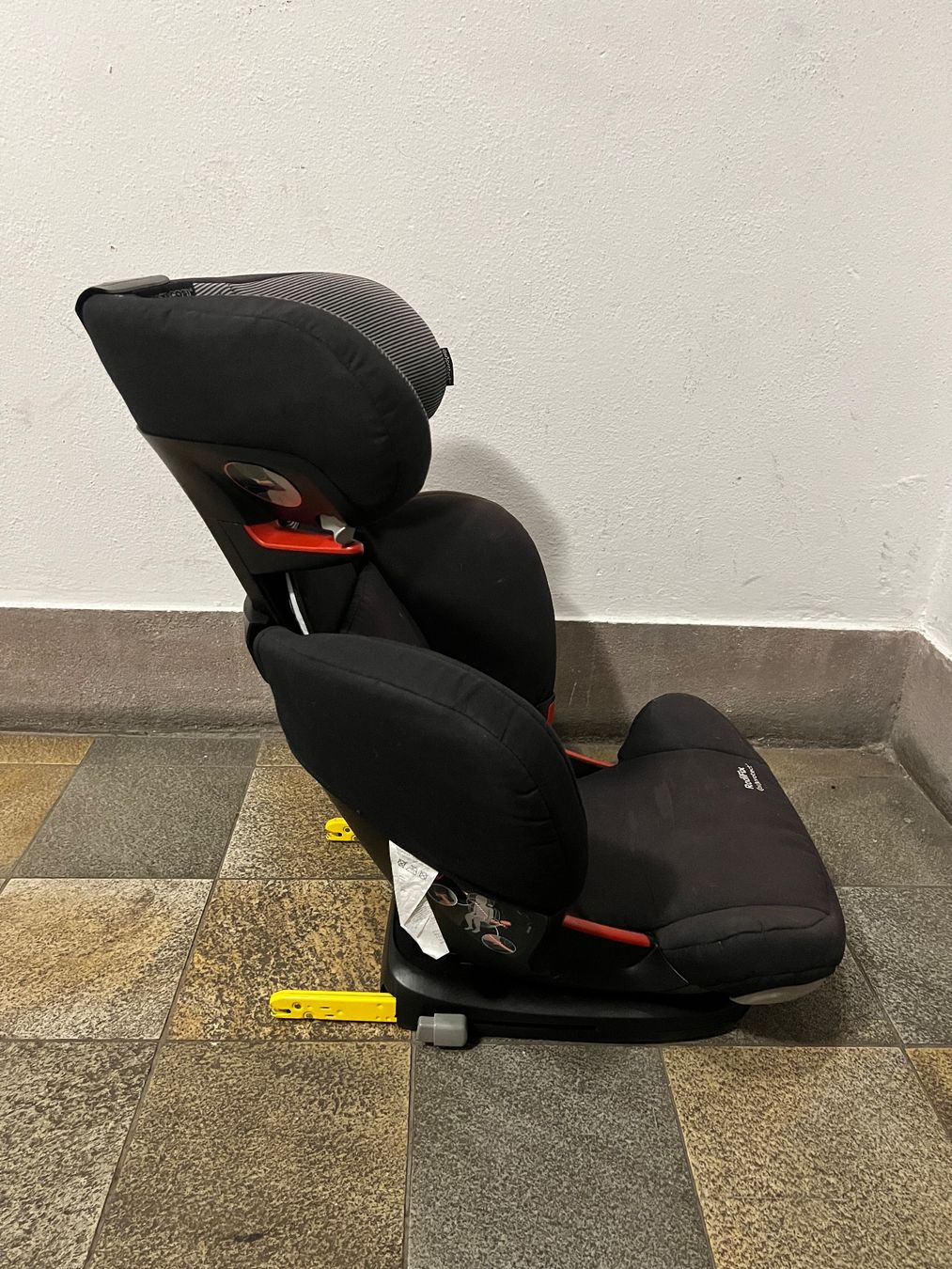 Seggiolini per auto: Maxi-Cosi – Usato da Zürich venduto da Lumbreras 4