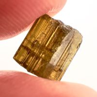 Natural Epidote - 3.87 ct - Afghanistan