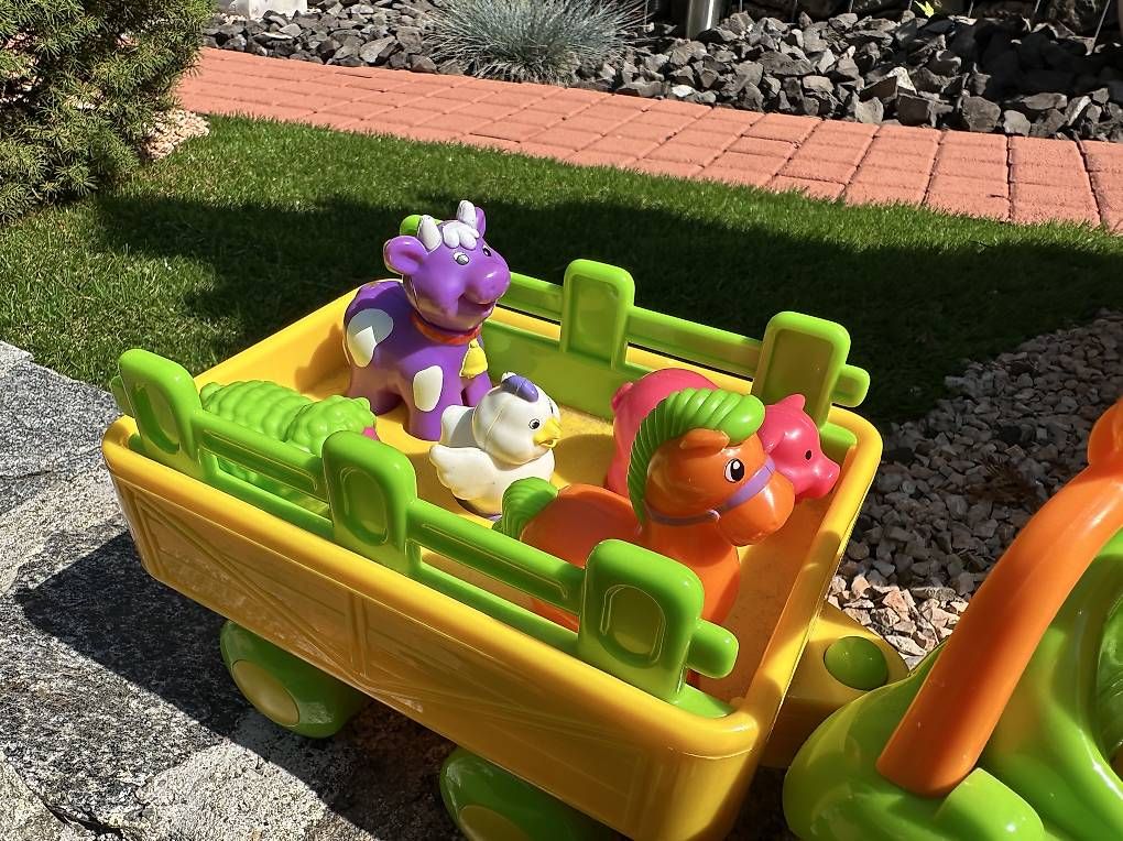 Veicoli per bambini: Selbstfahrender Traktor mit Anhänger – Usato da Ebikon venduto da 19Sultan49 1