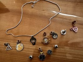 Halskette mit 11 HarryPotter Anhänger