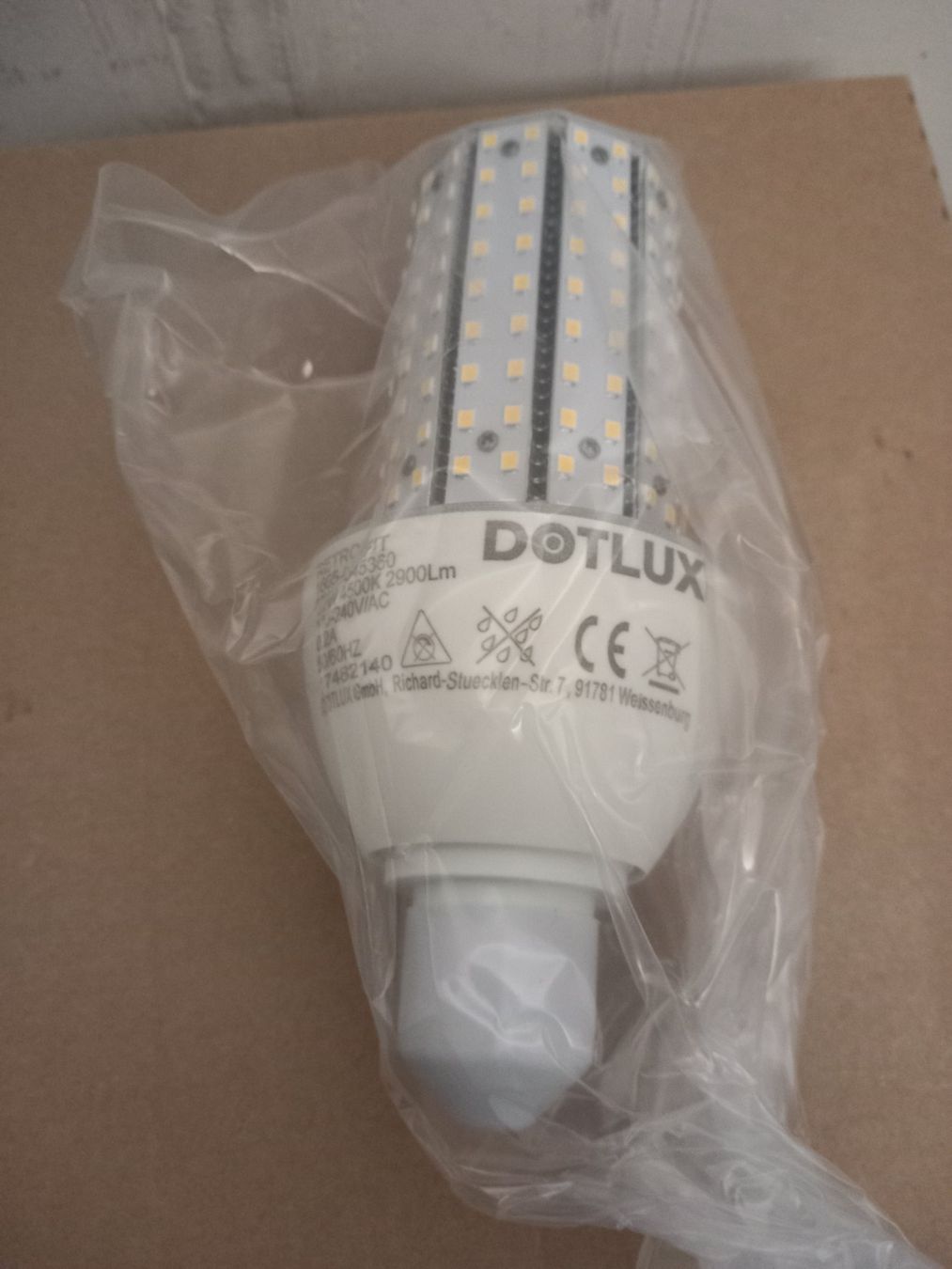 Lampes: LED Lampe E27 22W 4500K – Neuf avec emballage d'origine à Thun par Beroshop