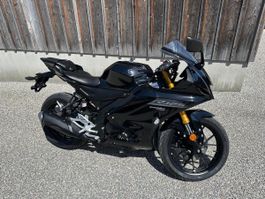 YAMAHA YZF 125 R125 2026 TOP NUR 2000km 15 PS ABS WIE NEU!!!