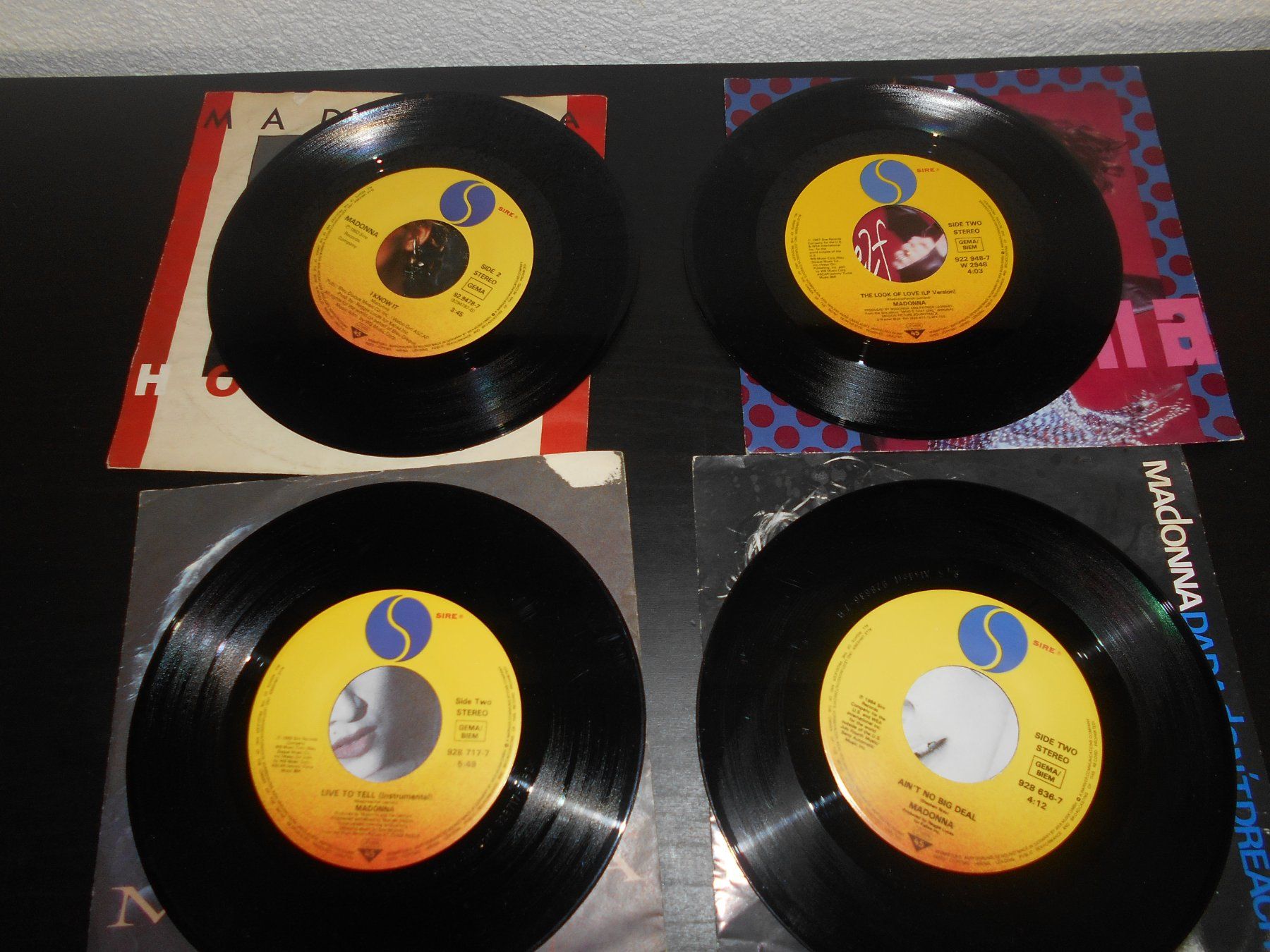 Dischi in vinile: 4 X Madonna Singles – Usato da Aarberg venduto da witchhunter01 3