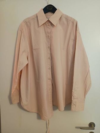 Oversize Popeline-Bluse von Cos, leicht asymmetrisch