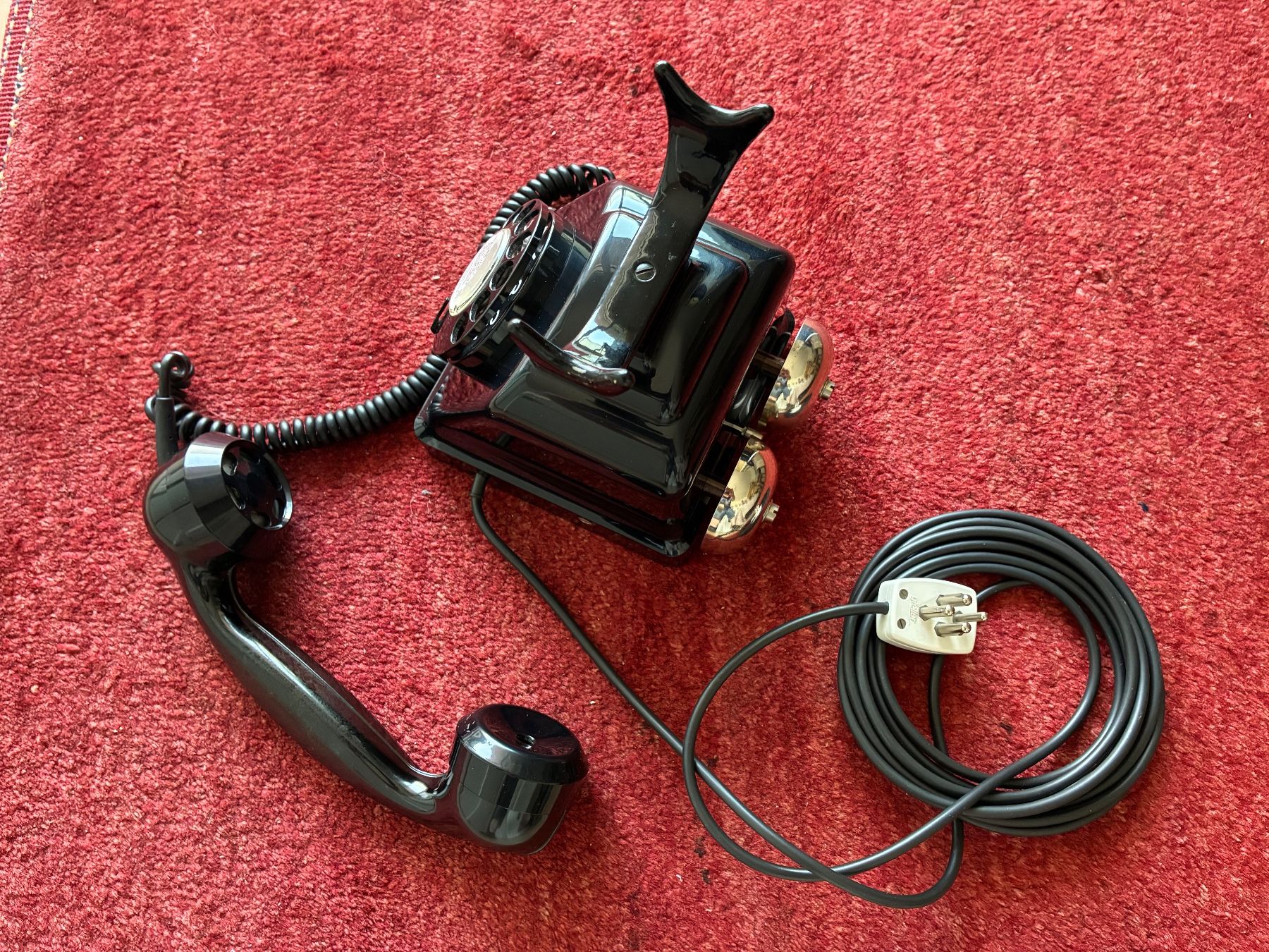 Telefoni: Tischtelefon PTT, Modell 29 – Usato da Burgdorf venduto da Accipiter_nisus 1